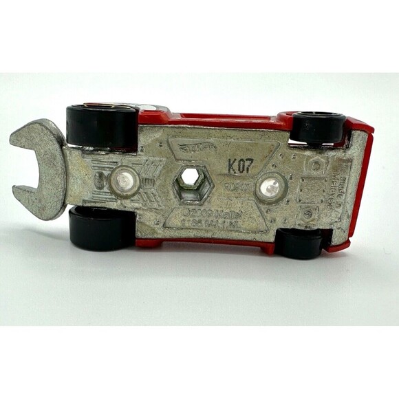 2009 Mattel HOT WHEELS HW Tools R0917 Red Diecast Sports Car - Picture 6 of 6